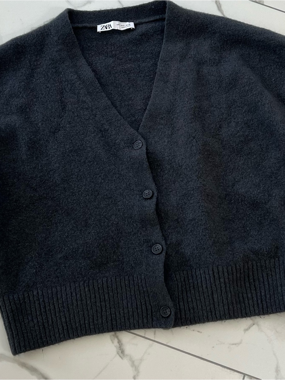 Zara Gray V-Neck Button Front Cardigan! NEW!